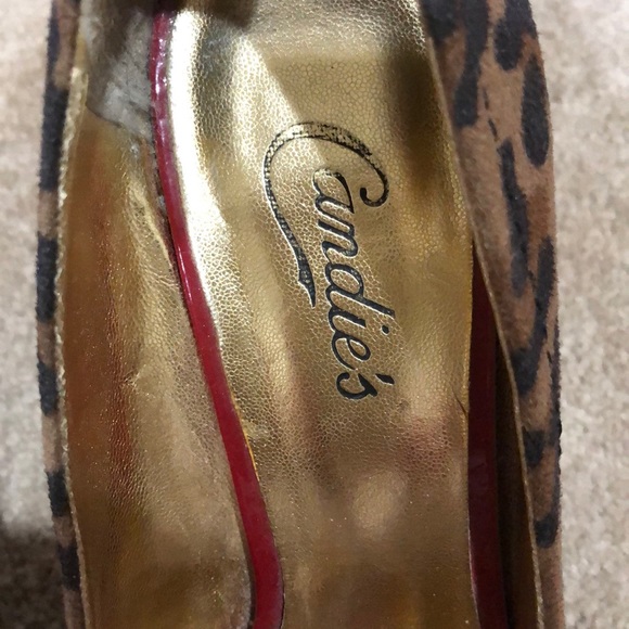 Candie’s Leopard Print Pumps with Red Patent Trim - Picture 5 of 5